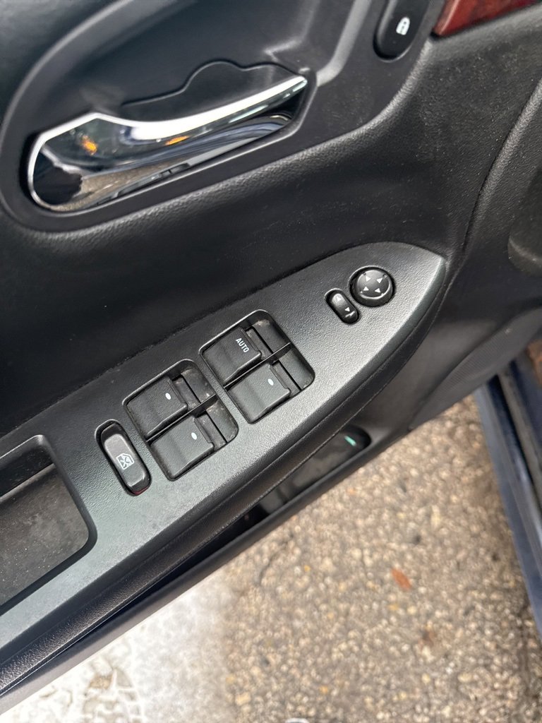 Used 2009 Chevrolet Impala LS image 25