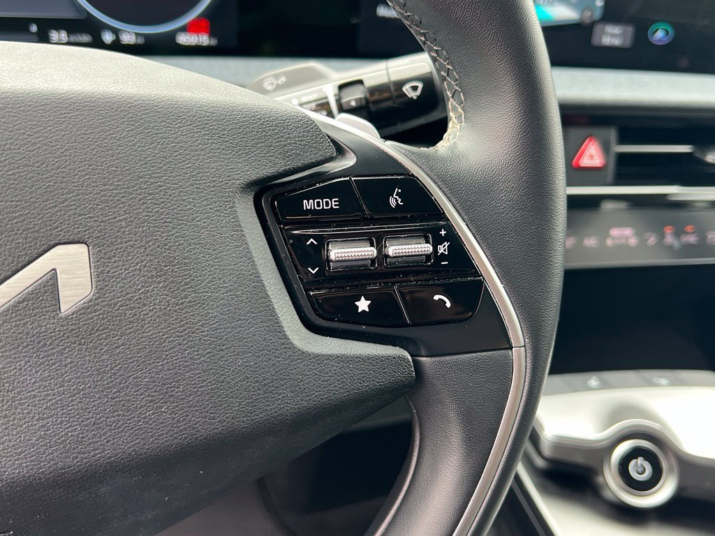 Certified 2023 Kia EV6 Light RWD image 22