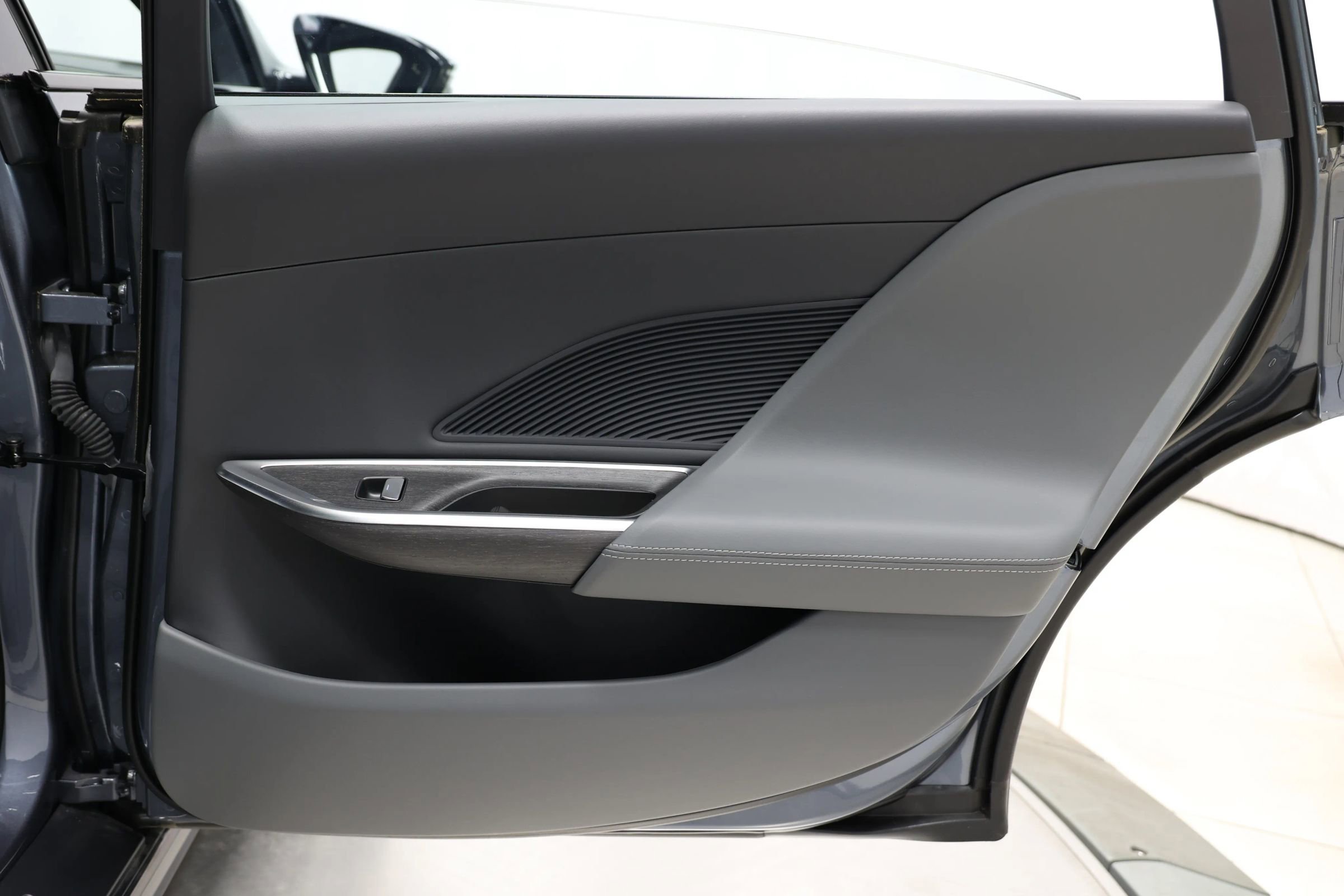 Used 2024 Lucid Air Pure image 68