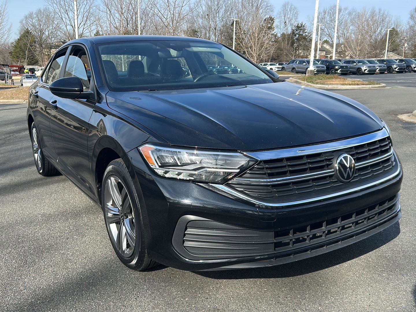 Used 2024 Volkswagen Jetta SE image 10