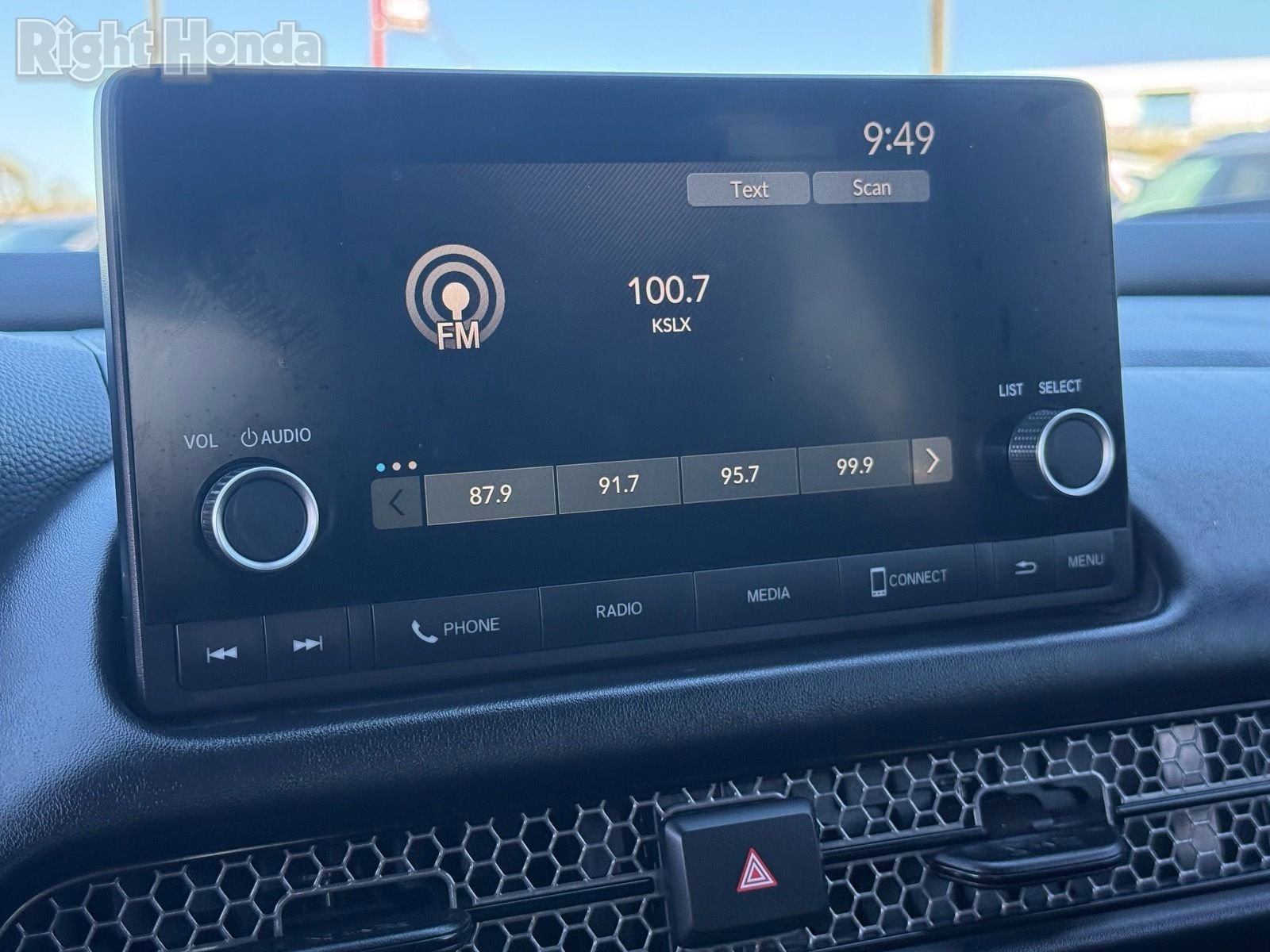 Used 2025 Honda HR-V Sport image 19