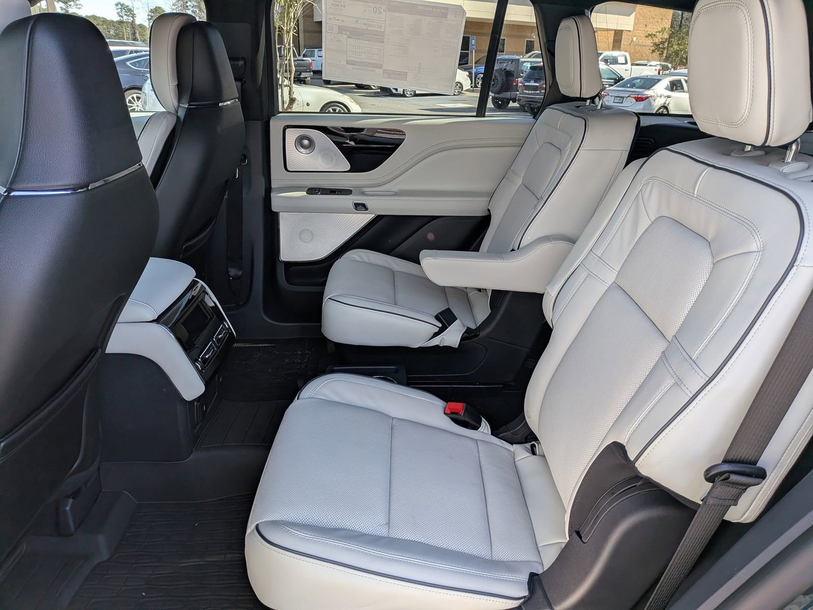 New 2026 Lincoln Aviator Black Label image 16