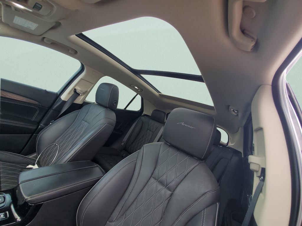Used 2023 Buick Envision Avenir FWD image 17