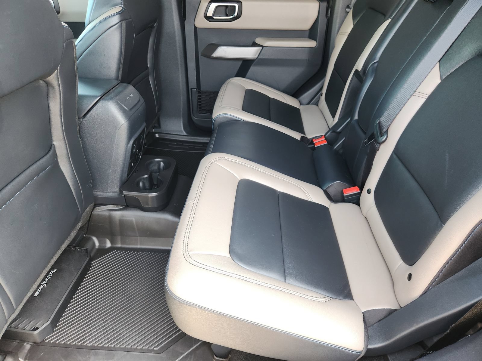 Used 2022 Ford Bronco Wildtrak AWD/4WD image 35