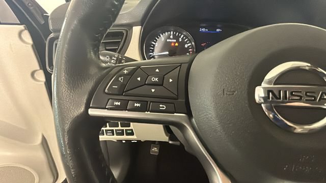 Used 2020 Nissan Rogue Sport SV w/ All-Weather Package AWD/4WD image 17