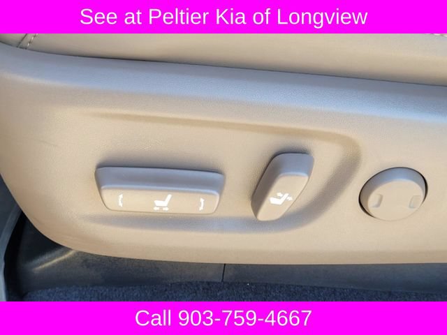 Used 2023 Lexus GX 460 Luxury w/ Sport Design Package AWD/4WD image 18
