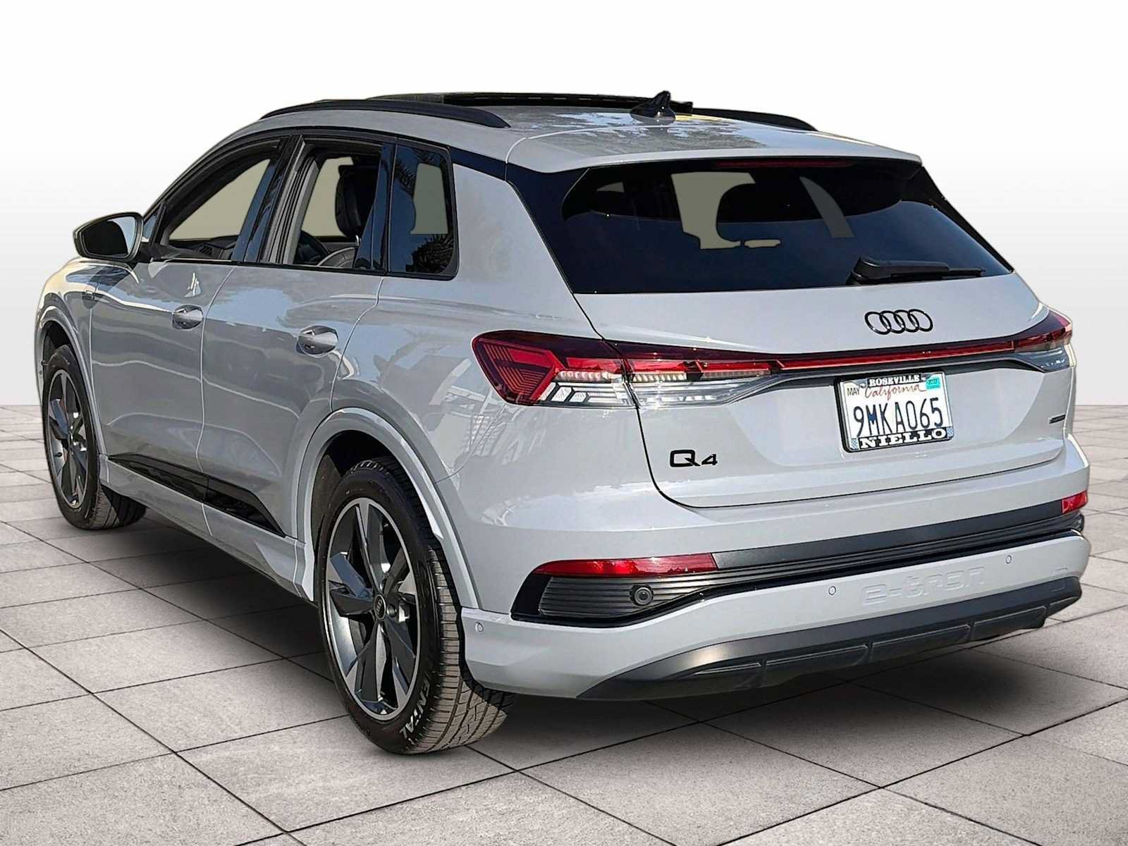 Used 2024 Audi Q4 e-tron Premium Plus w/ Premium Plus AWD/4WD image 14