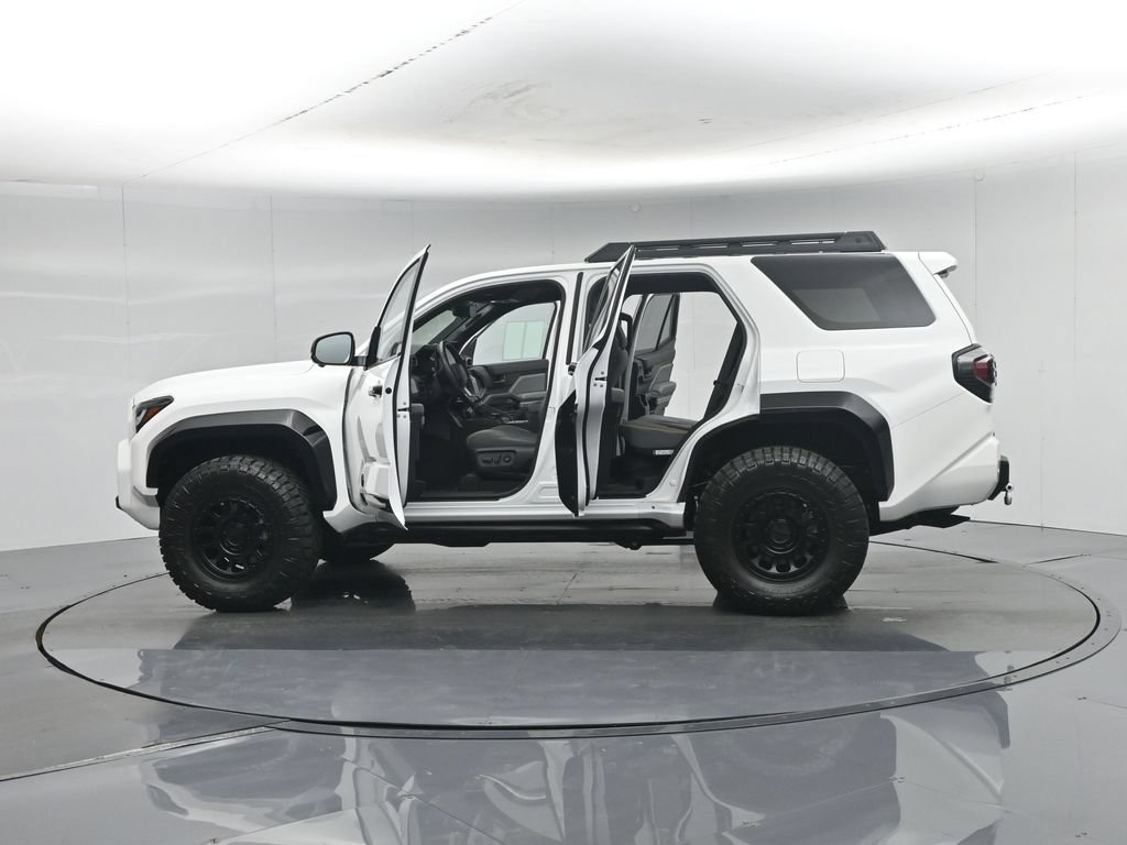 Used 2025 Toyota 4Runner Trailhunter AWD/4WD image 38