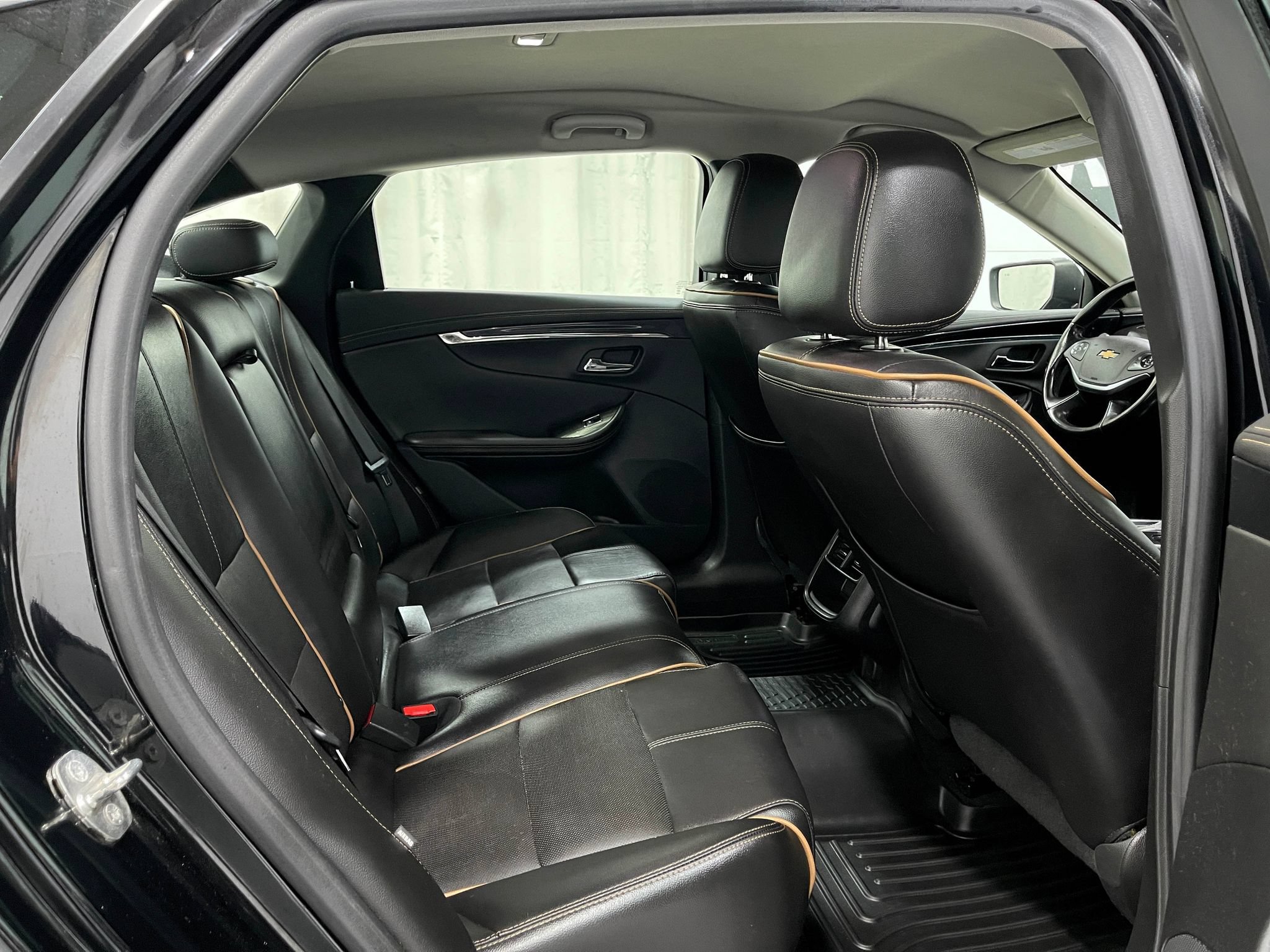 Used 2017 Chevrolet Impala Premier FWD image 29