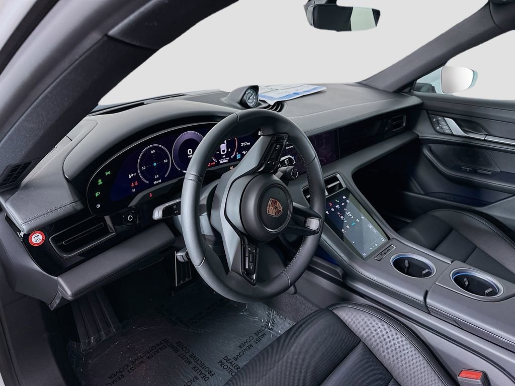 New 2025 Porsche Taycan 4S image 4