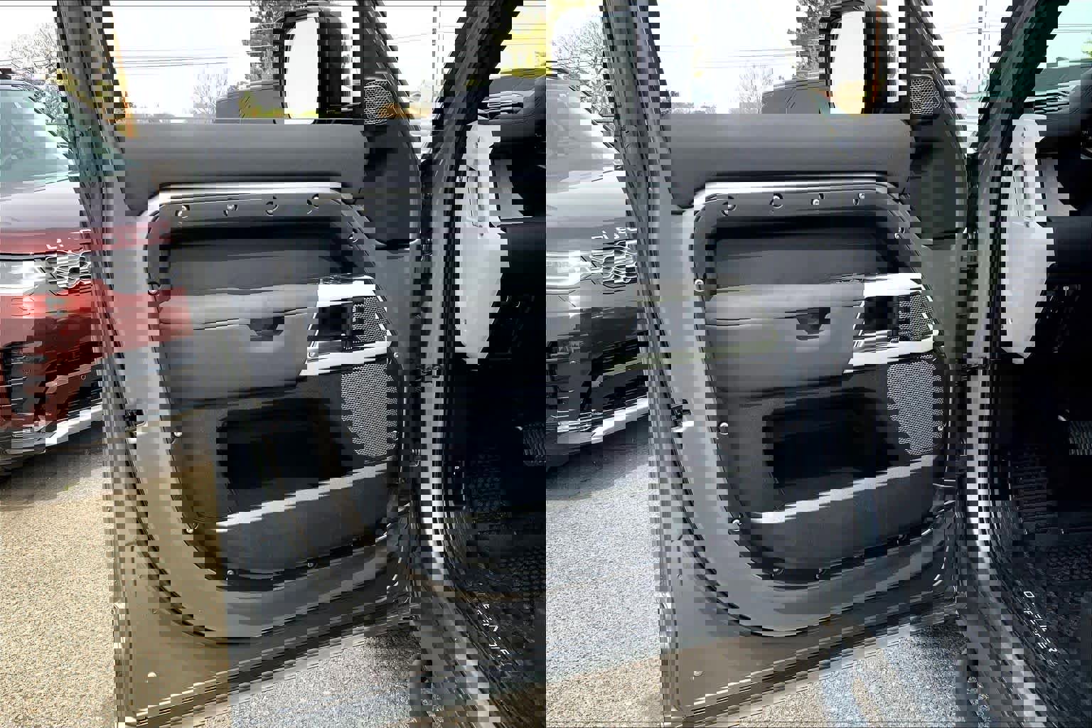 Used 2023 Land Rover Defender 110 X-Dynamic SE image 21