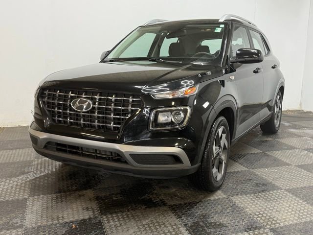 Certified 2023 Hyundai Venue SEL w/ Cargo Package image 6