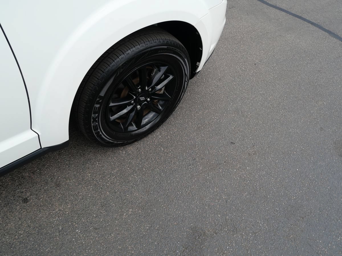 Used 2019 Dodge Journey SE w/ Connectivity Group FWD image 33