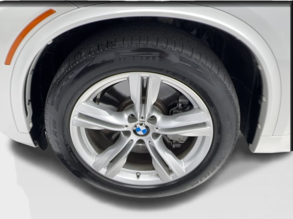Used 2016 BMW X5 xDrive50i AWD/4WD image 11