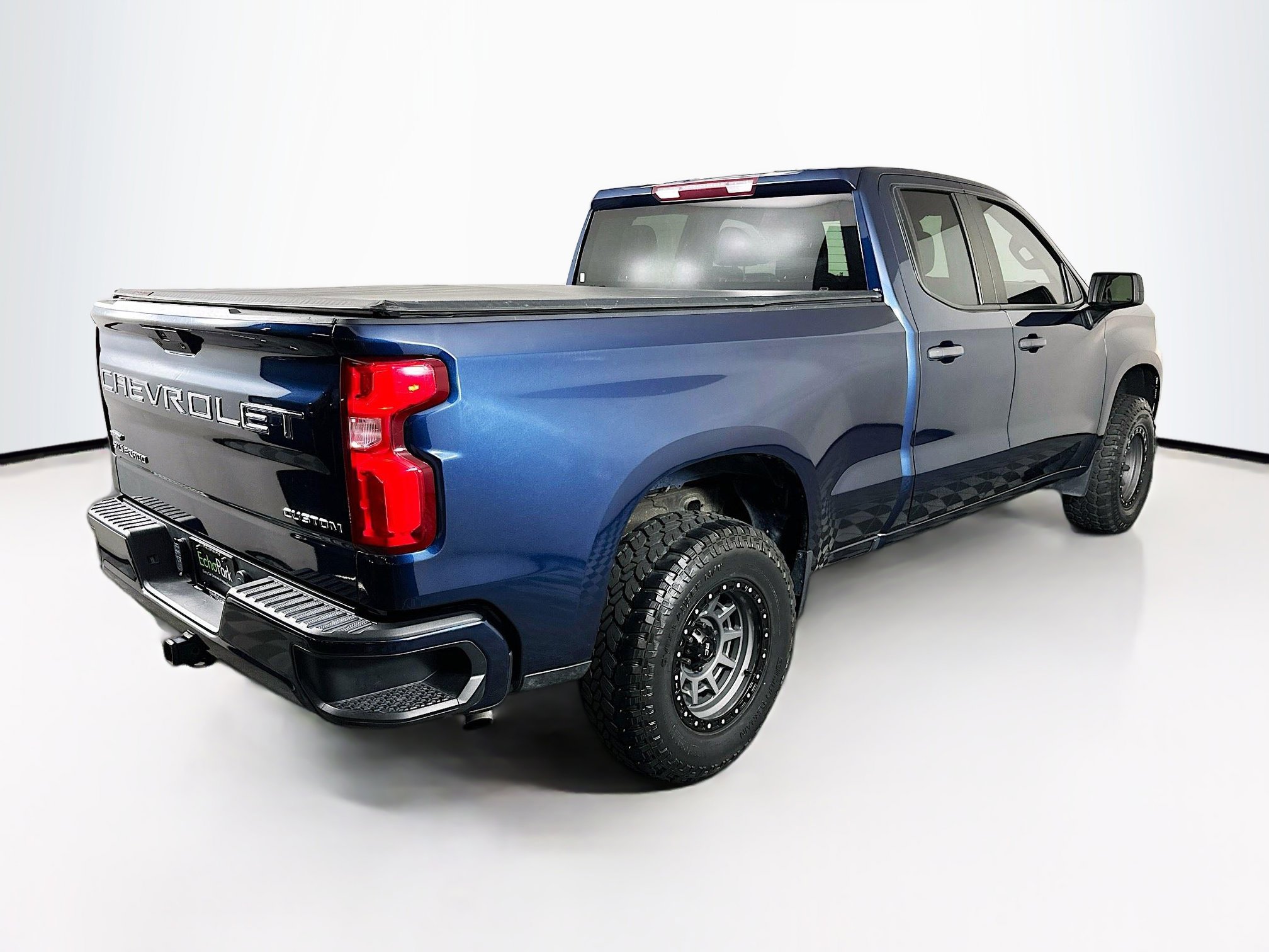Used 2022 Chevrolet Silverado 1500 Custom w/ Safety Confidence Package RWD image 9