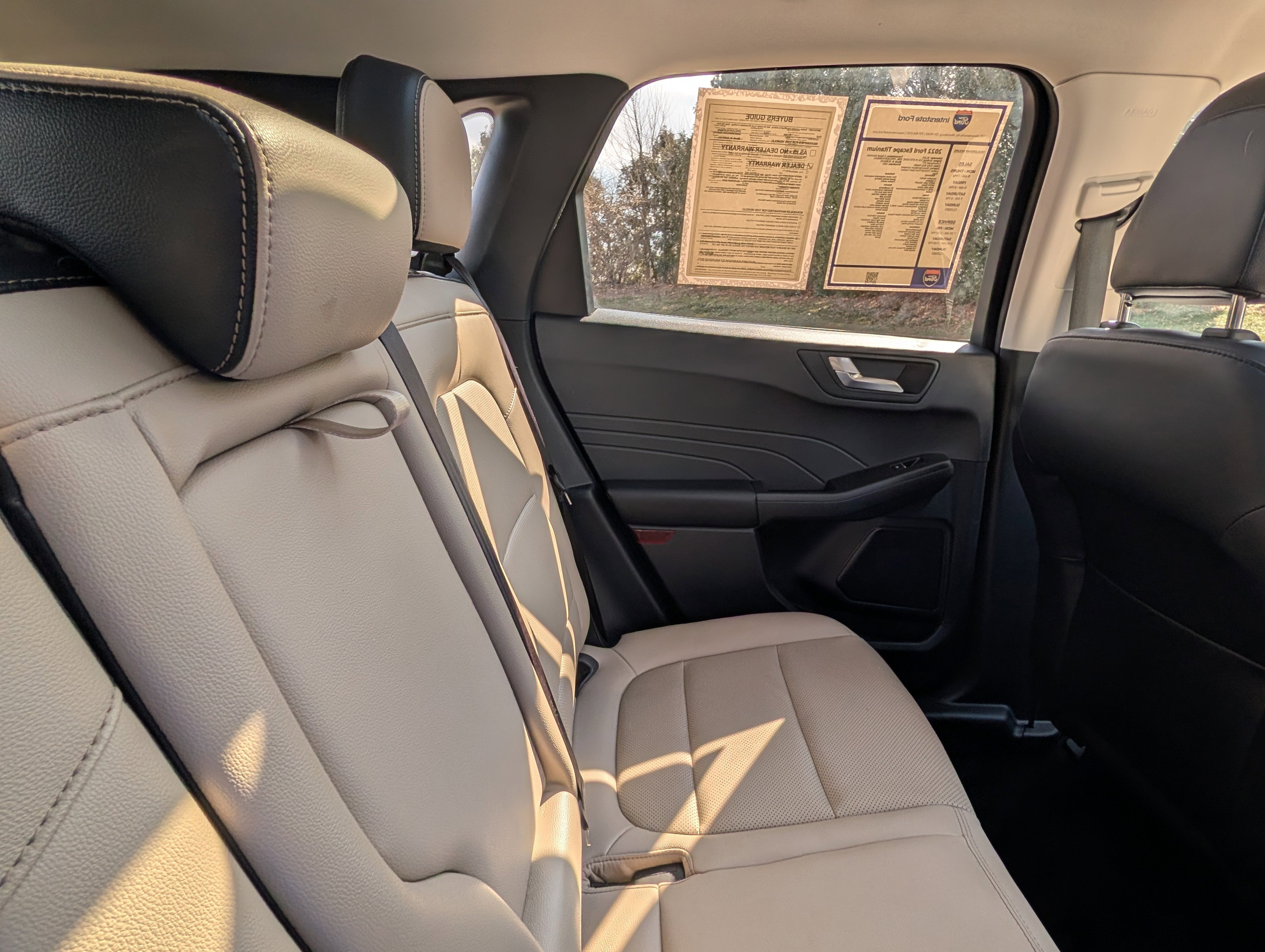 Used 2022 Ford Escape Titanium w/ Class II Trailer Tow Package image 29