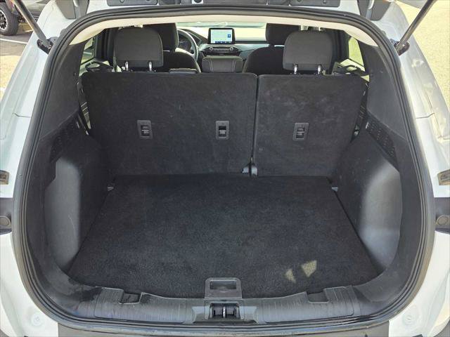 Used 2025 Ford Escape Active AWD/4WD image 13