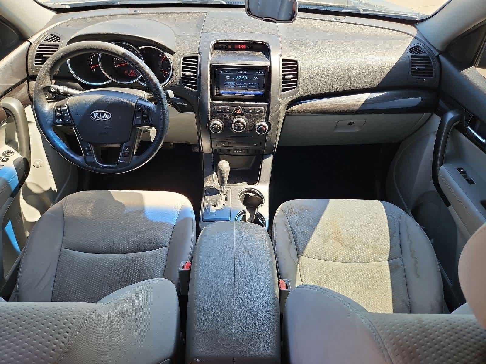 Used 2011 Kia Sorento 2WD w/ Convenience Pkg image 14