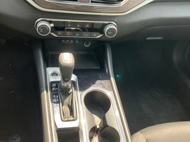 Used 2024 Nissan Altima 2.5 SV FWD image 18