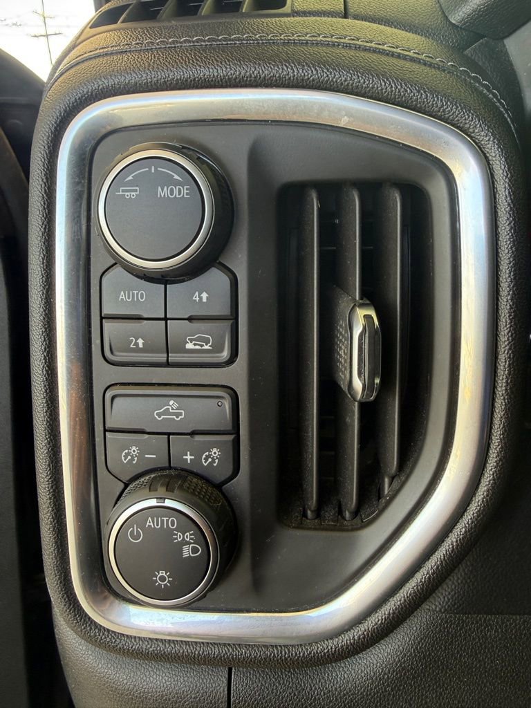 Used 2020 Chevrolet Silverado 1500 LT w/ LT Value Package image 31