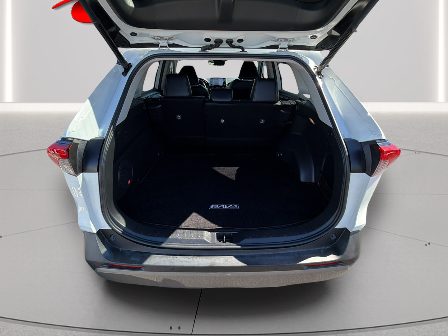 Used 2020 Toyota RAV4 Limited AWD/4WD image 22