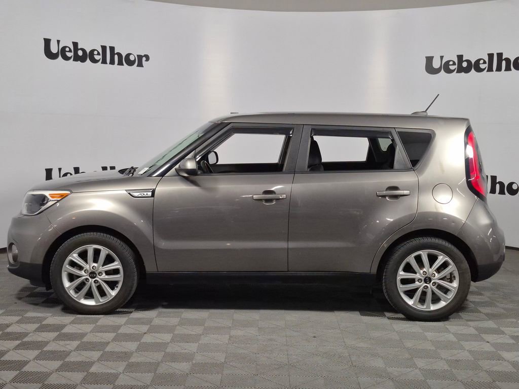 Used 2018 Kia Soul + FWD image 4