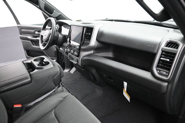 New 2027 RAM 1500 Express AWD/4WD image 28