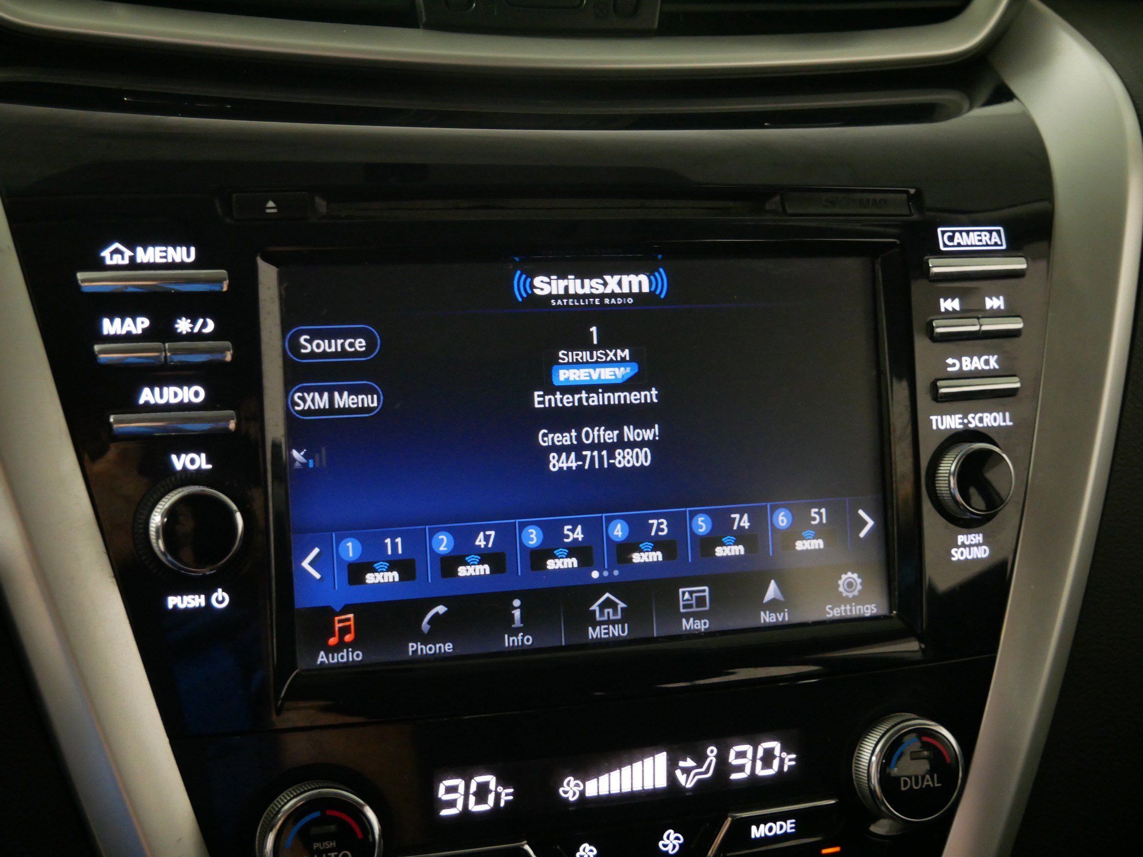 Used 2017 Nissan Murano SV image 22