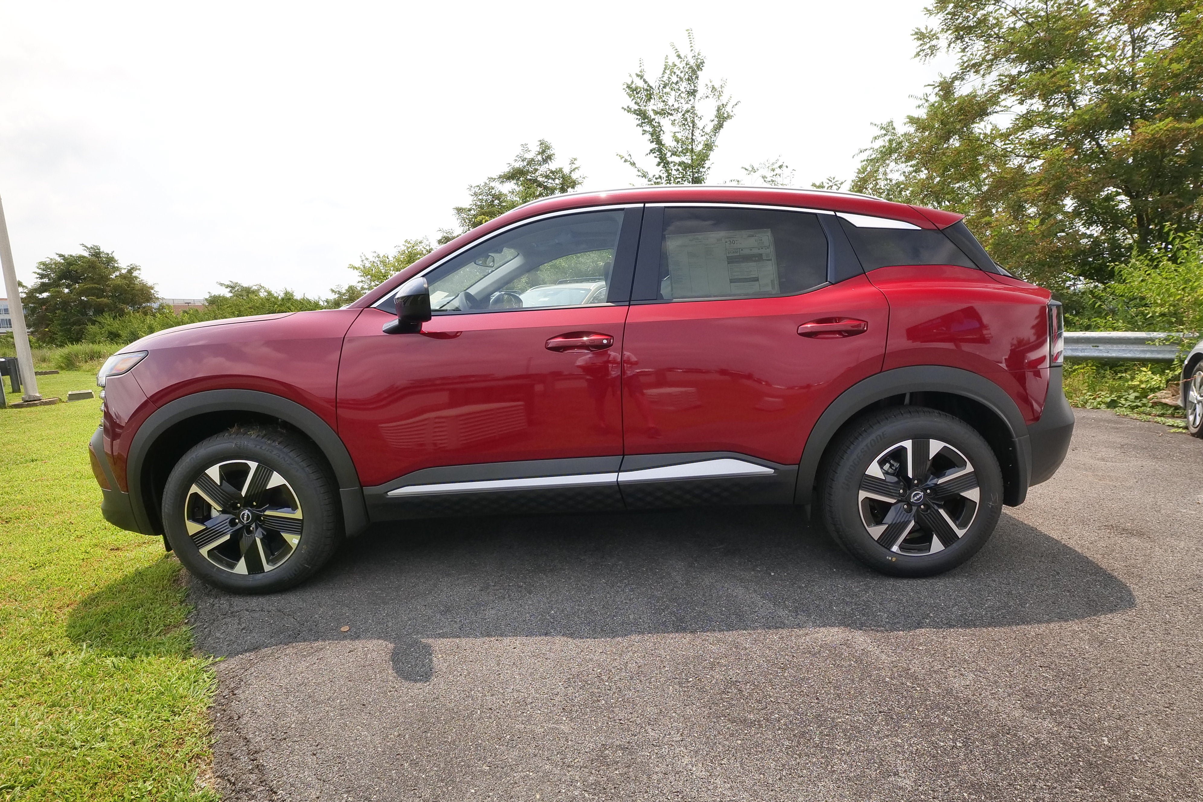 New 2026 Nissan Kicks SV w/ SV Premium Package AWD/4WD image 5