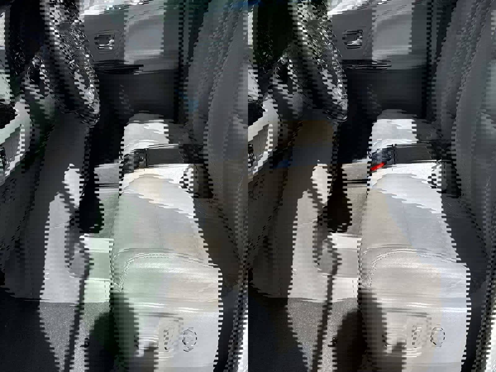 Used 2020 Toyota Sienna XLE image 11