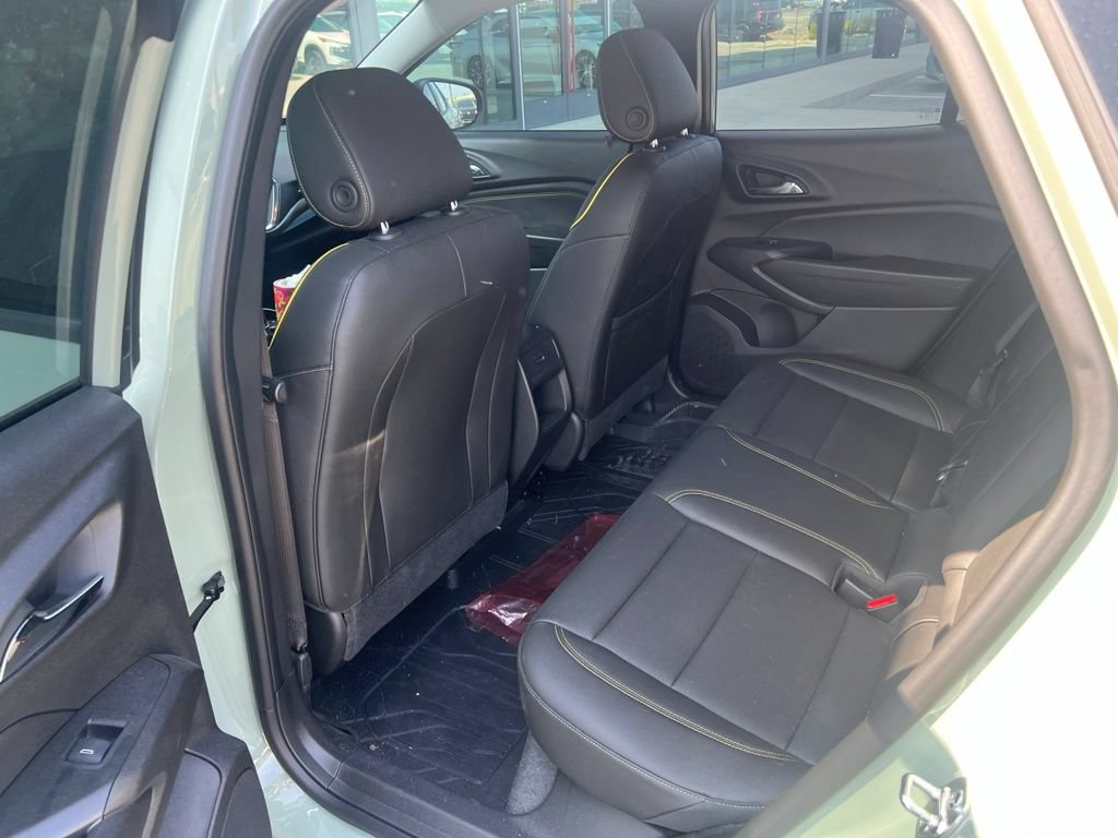 Used 2025 Chevrolet Trax ACTIV w/ Driver Confidence Package FWD image 11