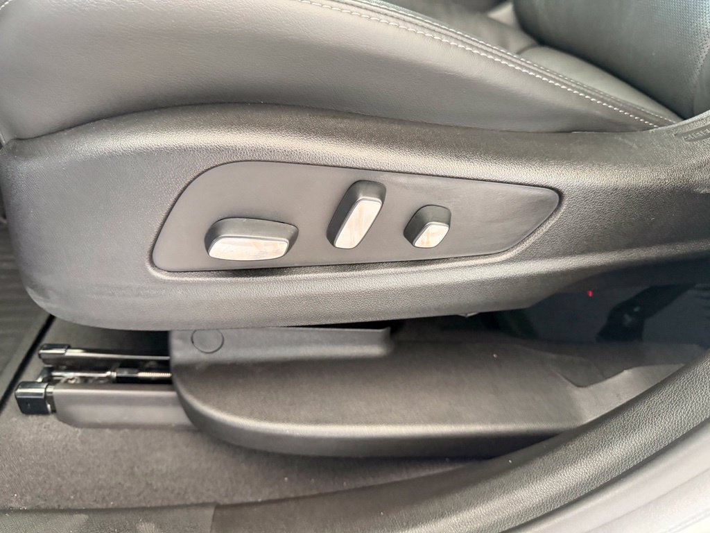 Used 2021 Cadillac XT6 Sport AWD/4WD image 43