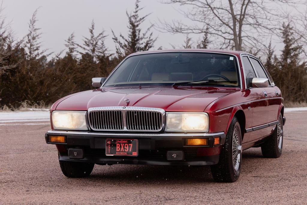 Used 1992 Jaguar XJ Vanden Plas image 17