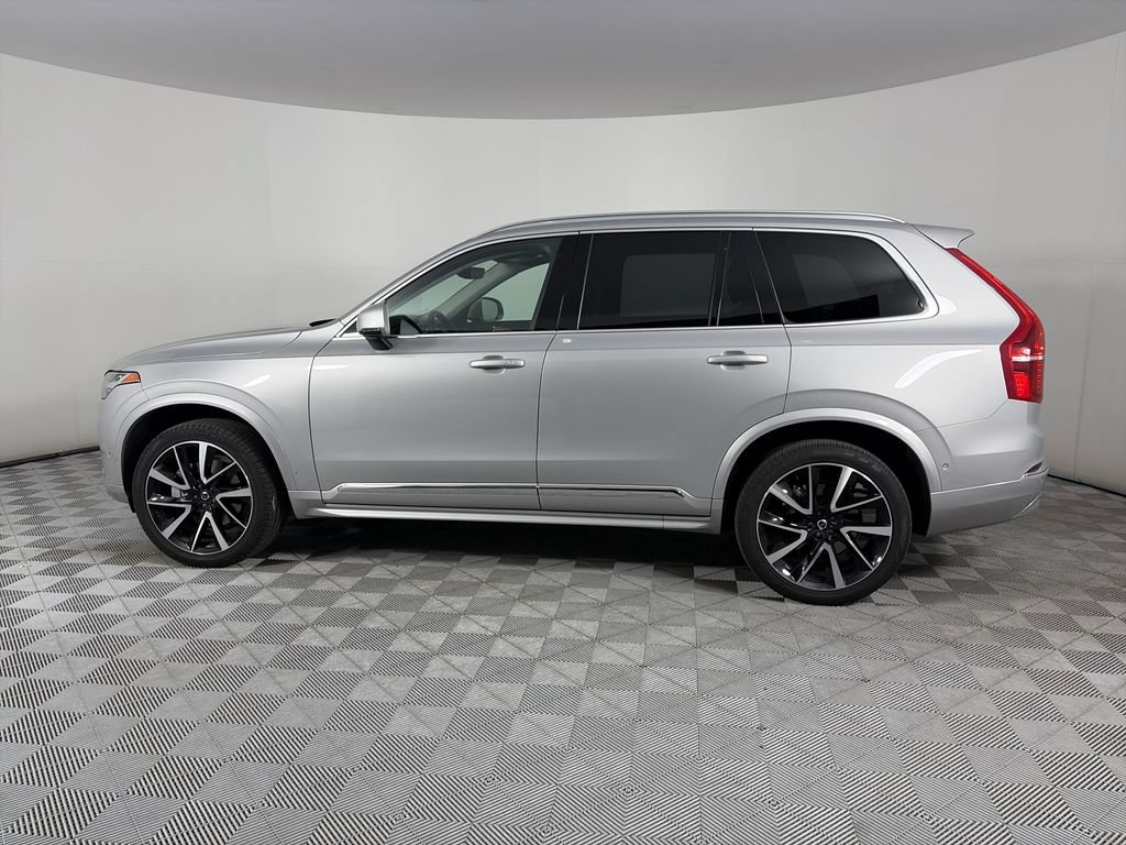 Used 2024 Volvo XC90 B5 Plus AWD/4WD image 4