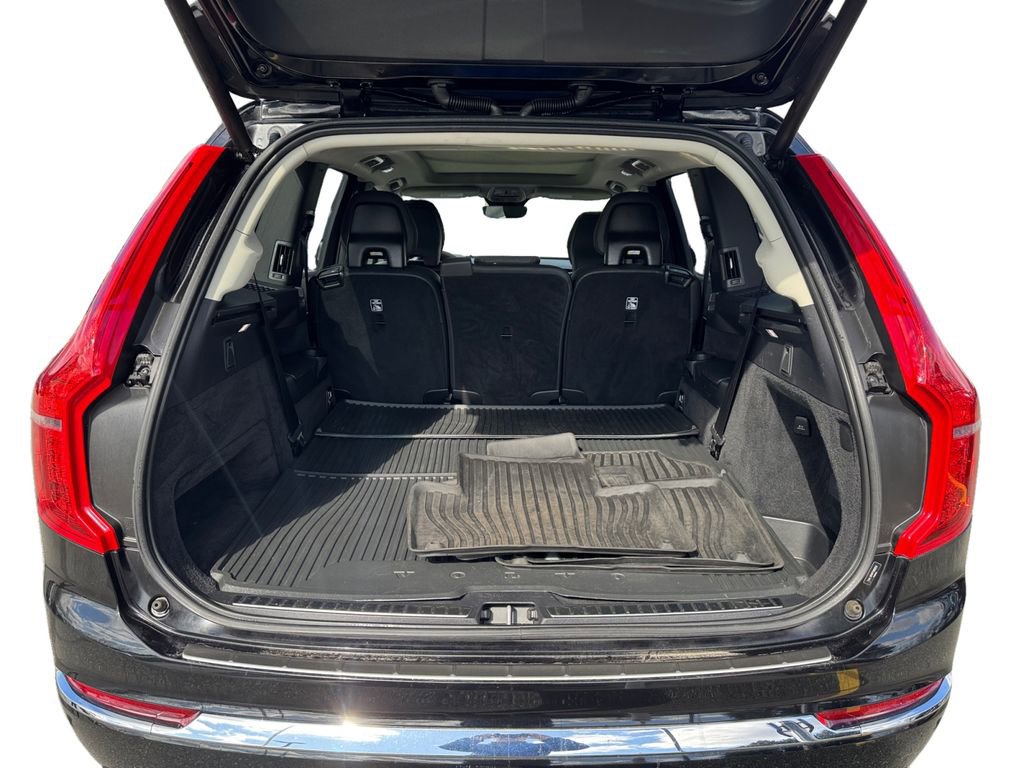 Certified 2023 Volvo XC90 B5 Plus w/ Protection Package image 6