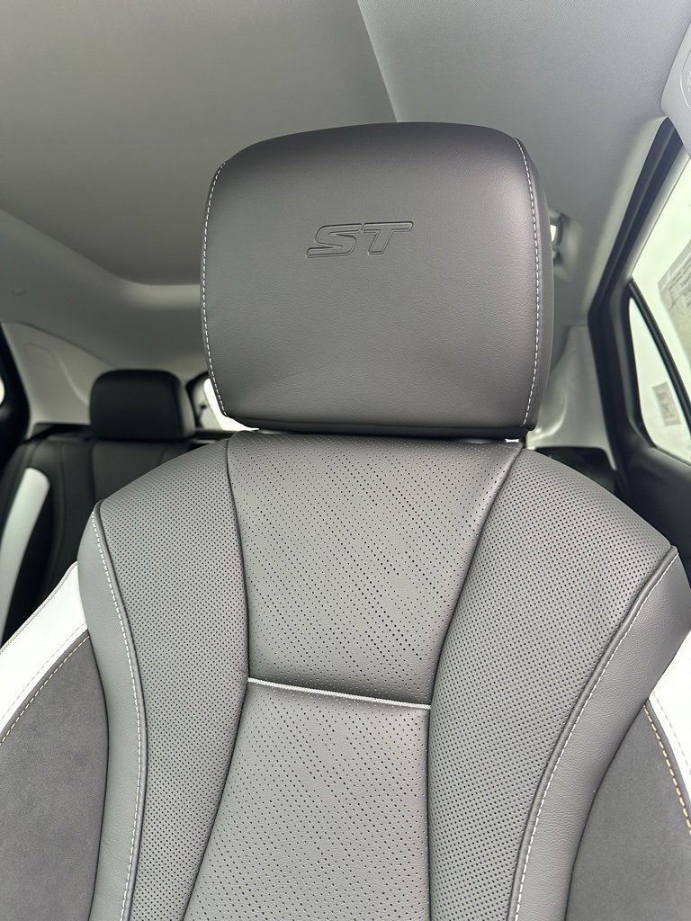 New 2025 Buick Envision Sport Touring image 20