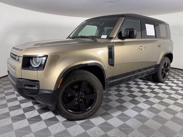 Used 2026 Land Rover Defender 110 X-Dynamic SE AWD/4WD image 1