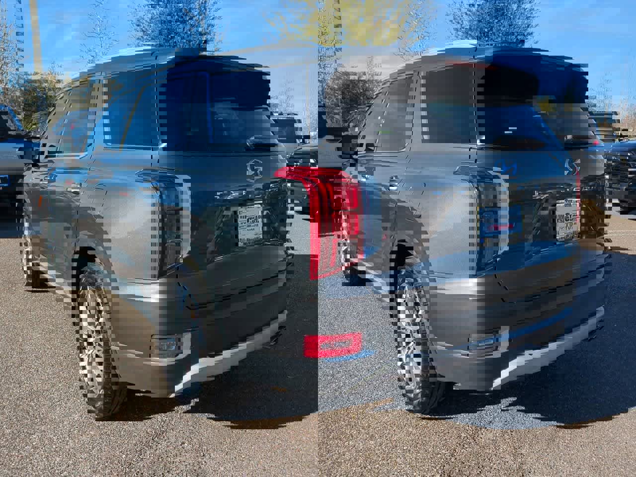 Used 2021 Hyundai Palisade SEL w/ Premium Package FWD image 4