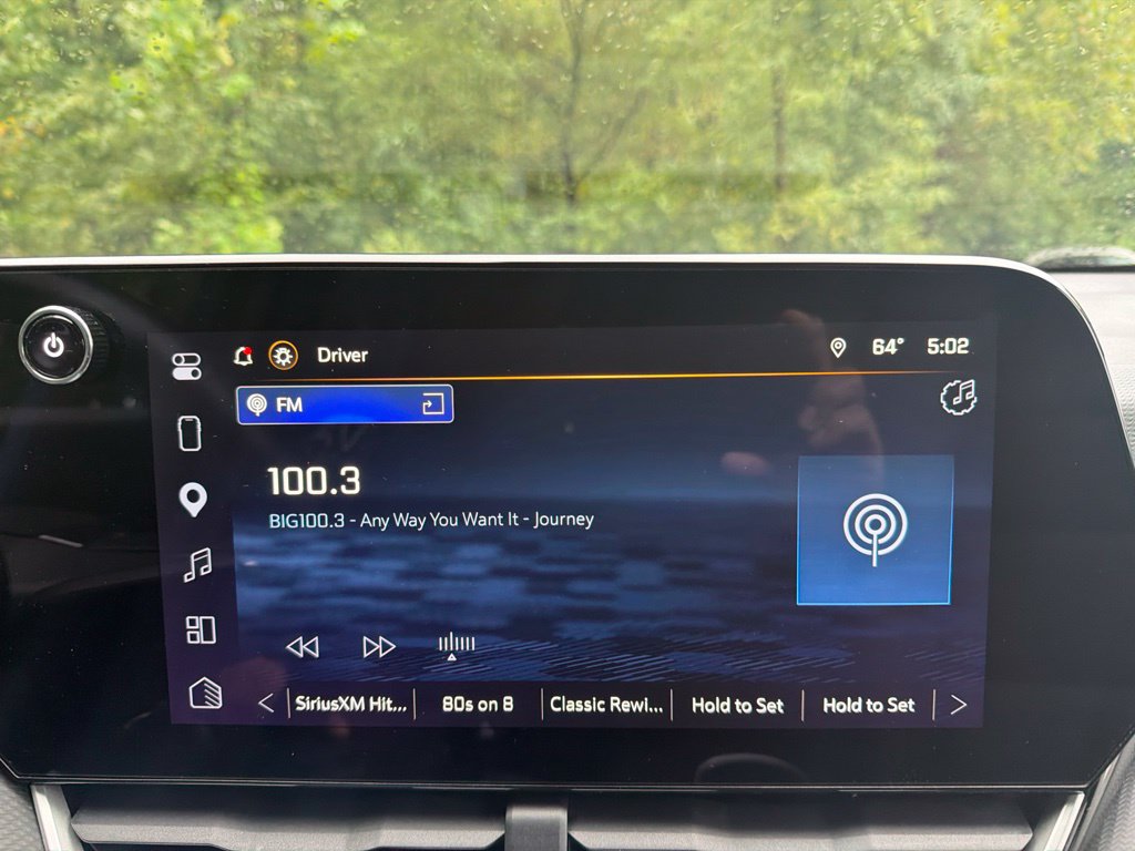 Used 2025 Chevrolet Equinox LT w/ Convenience Package II FWD image 17