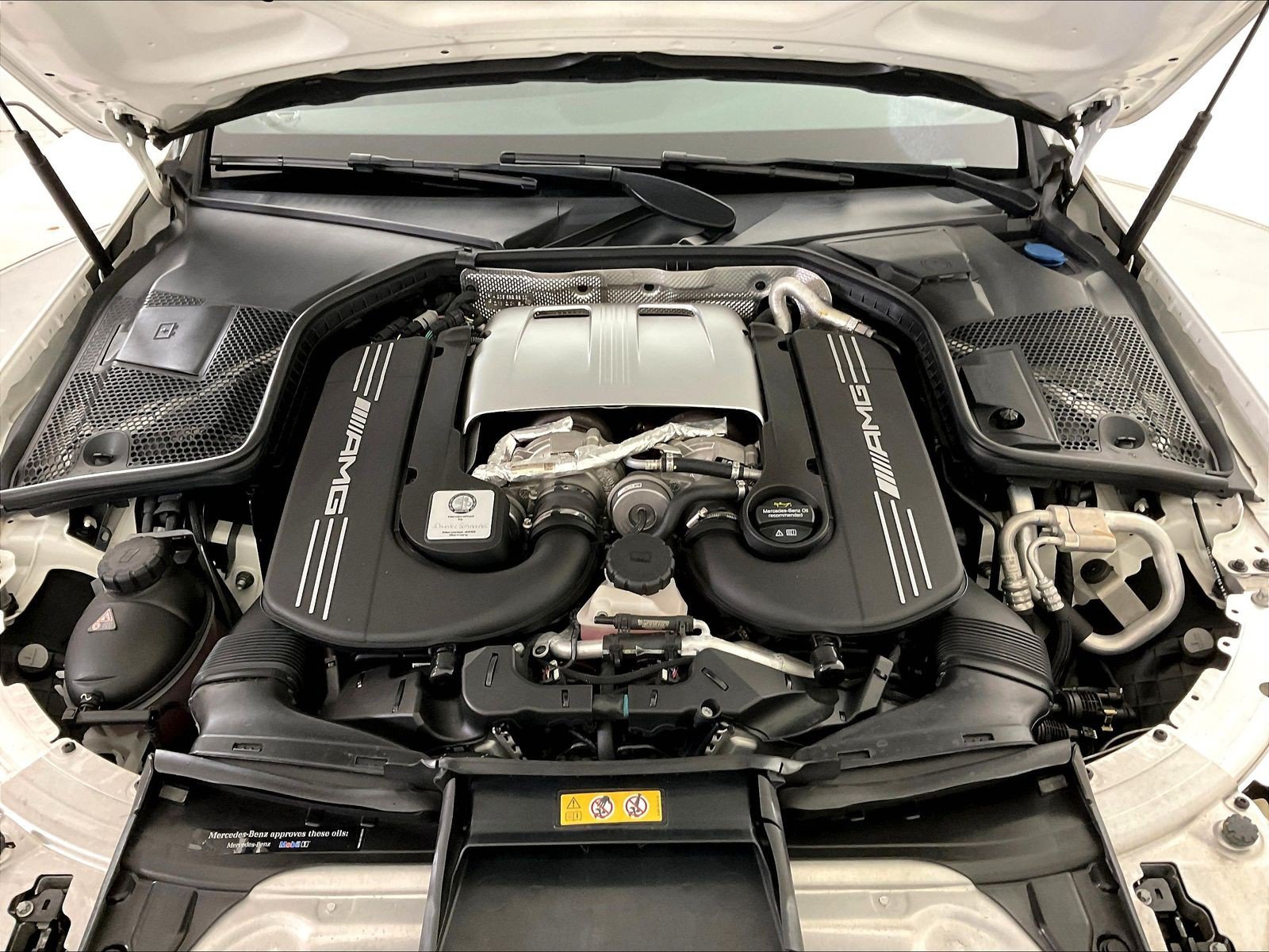 Used 2016 Mercedes-Benz C 63 AMG Sedan image 29