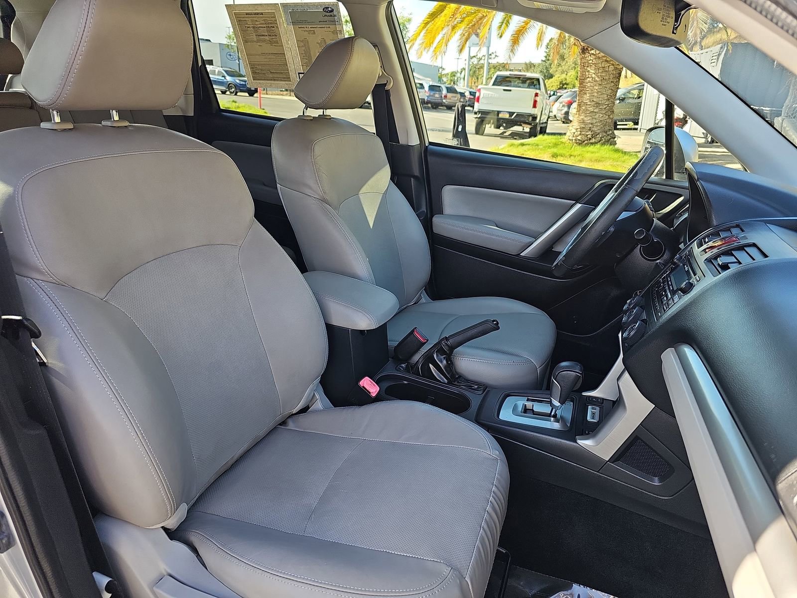 Used 2015 Subaru Forester 2.5i Limited w/ Popular Package #2 AWD/4WD image 10