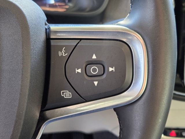 Certified 2023 Volvo XC40 B5 Plus w/ Protection Package Premier image 27