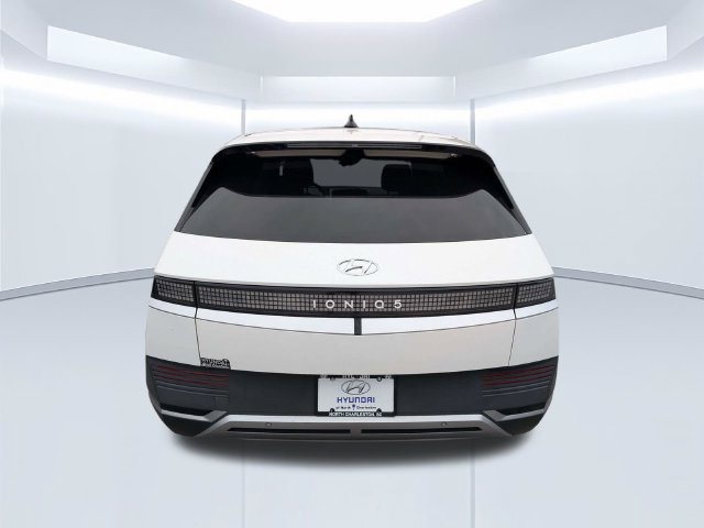 Certified 2022 Hyundai Ioniq 5 SEL RWD image 6