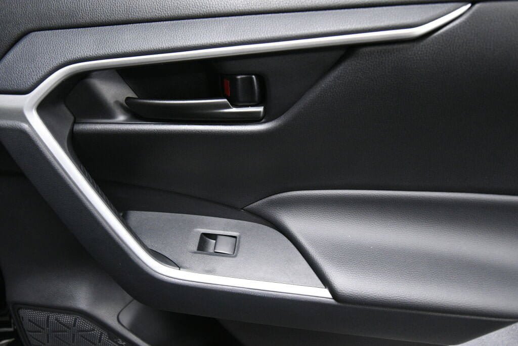 Certified 2025 Toyota RAV4 LE AWD/4WD image 22