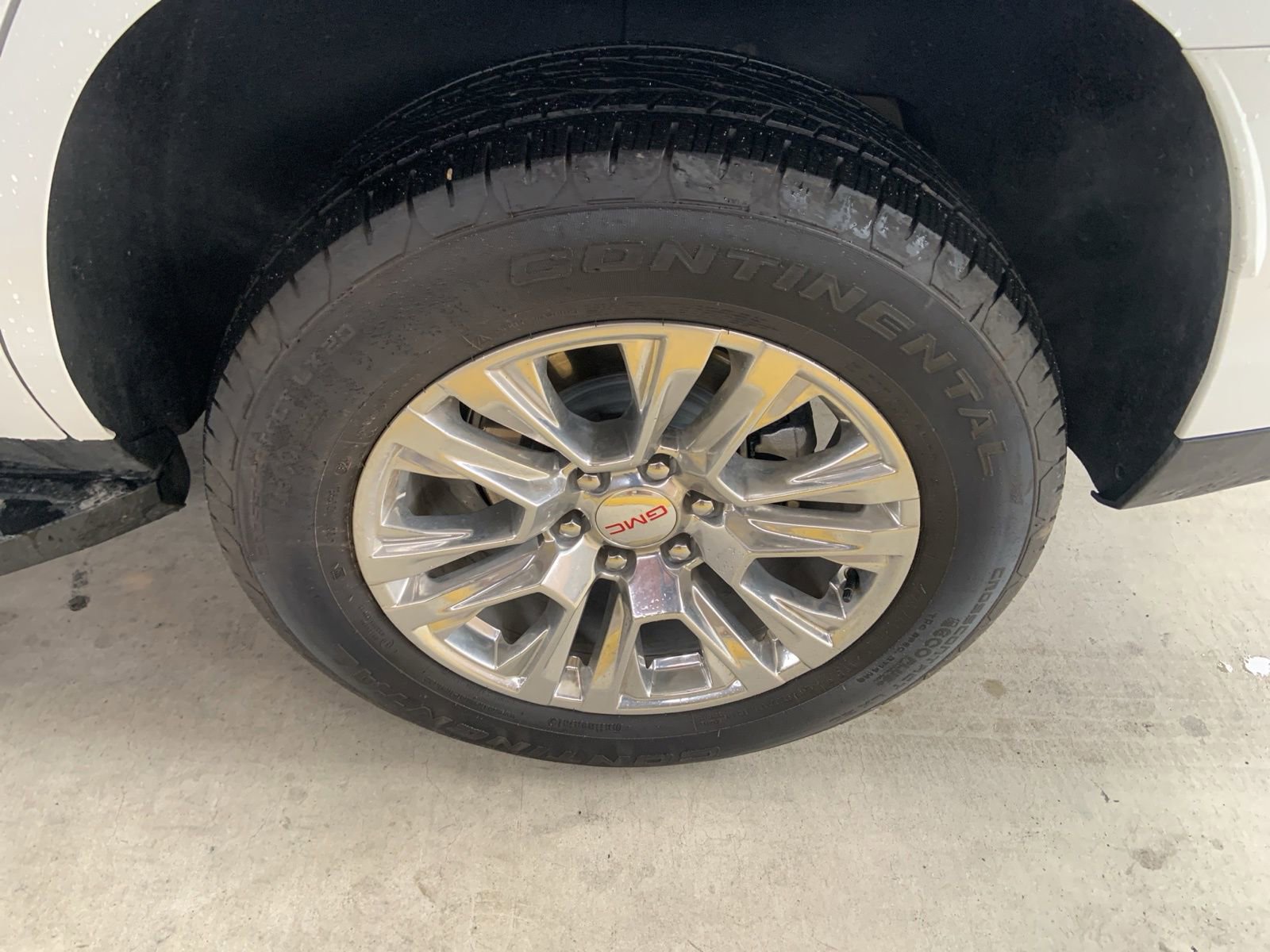 Certified 2025 GMC Yukon Denali image 13