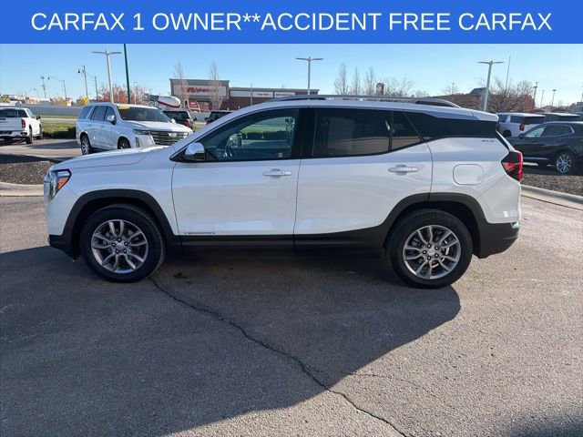 Used 2024 GMC Terrain SLT w/ Infotainment Package II image 7