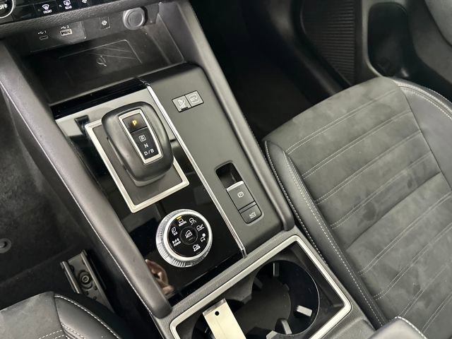 Used 2024 Mitsubishi Outlander SE image 20