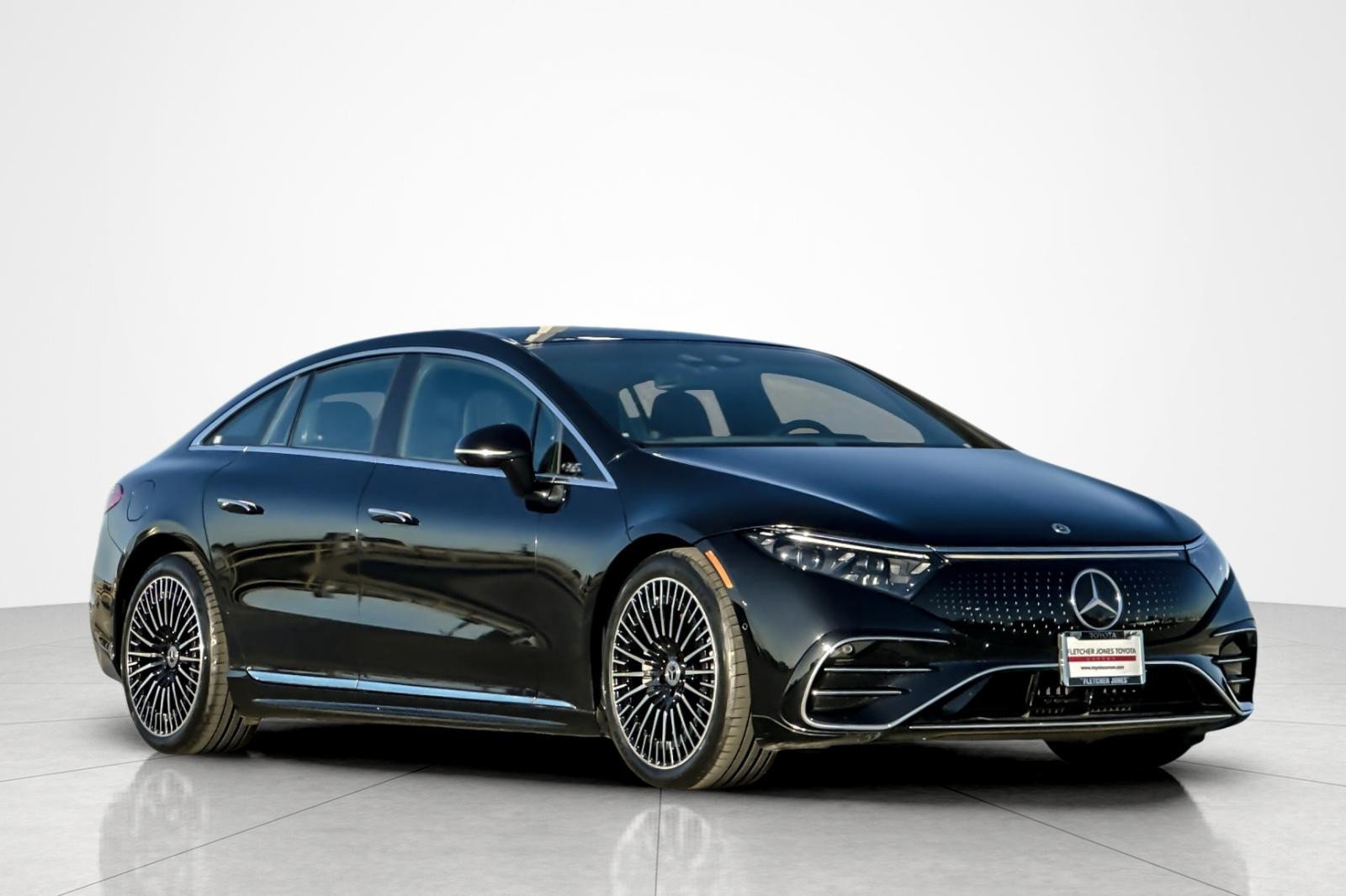 Used 2022 Mercedes-Benz EQS 450+ Sedan w/ AMG Line Exterior image 7