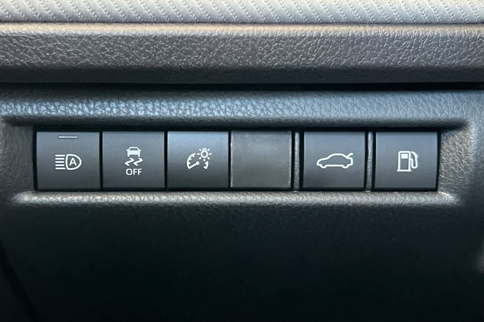 New 2026 Toyota Camry SE FWD image 28