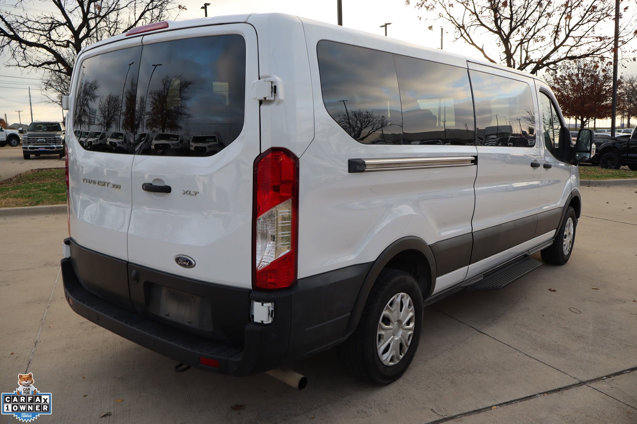 Used 2023 Ford Transit 350 XLT image 4